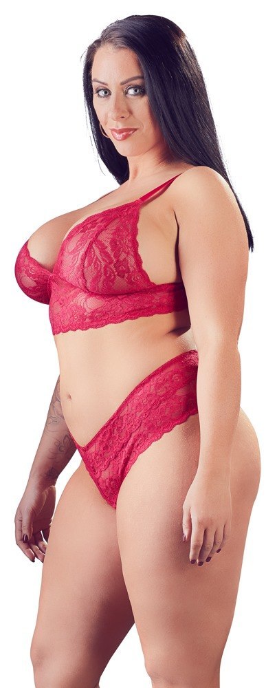 BRA AND RED BRIEFS 3XL BRA AND RED BRIEFS 3XL