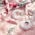 Furry cuffs, colour white, in colour box