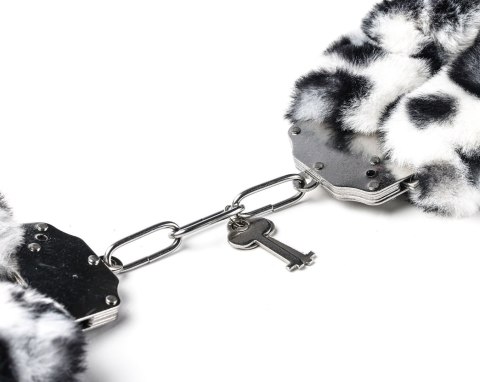 Kajdanki Erotyczne Metalowe z Futerkiem Panterka Biało Czarne